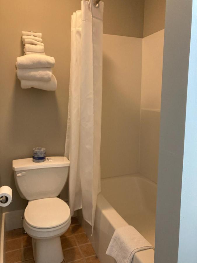 Country Squire Inn And Suites New Holland Εξωτερικό φωτογραφία