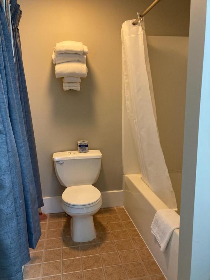 Country Squire Inn And Suites New Holland Εξωτερικό φωτογραφία