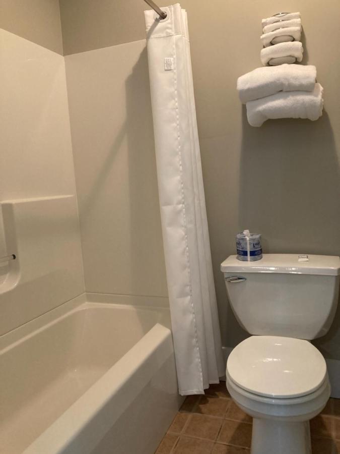 Country Squire Inn And Suites New Holland Εξωτερικό φωτογραφία