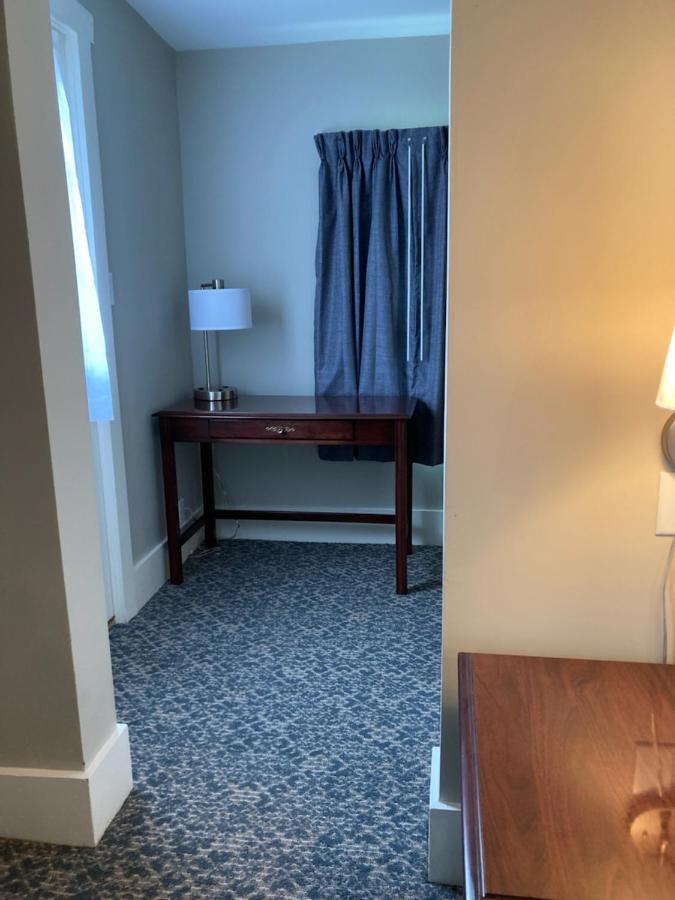 Country Squire Inn And Suites New Holland Εξωτερικό φωτογραφία