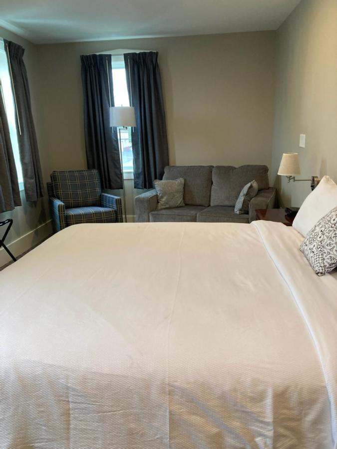 Country Squire Inn And Suites New Holland Εξωτερικό φωτογραφία